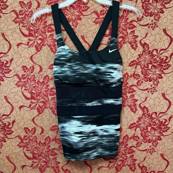 Nike Women's Blur V-Neck Tankini Size M Support Swim /Athletic Top Black White - Picture 9 of 12